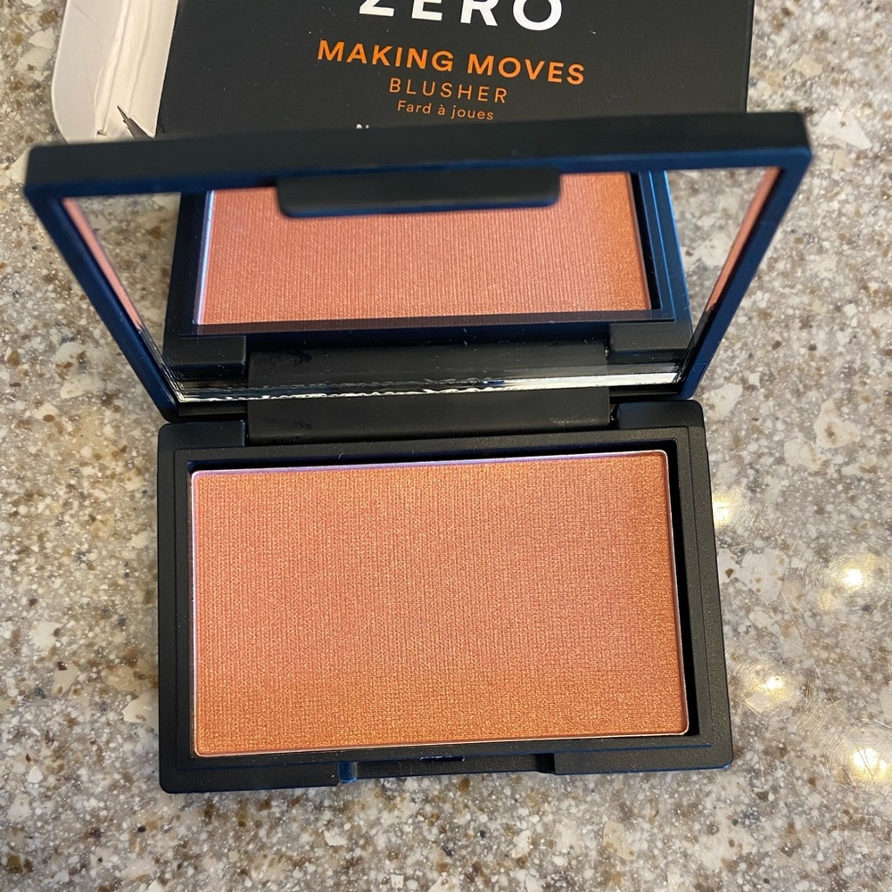 Phase Zero Making Moves Blusher - Picture 4 of 4
